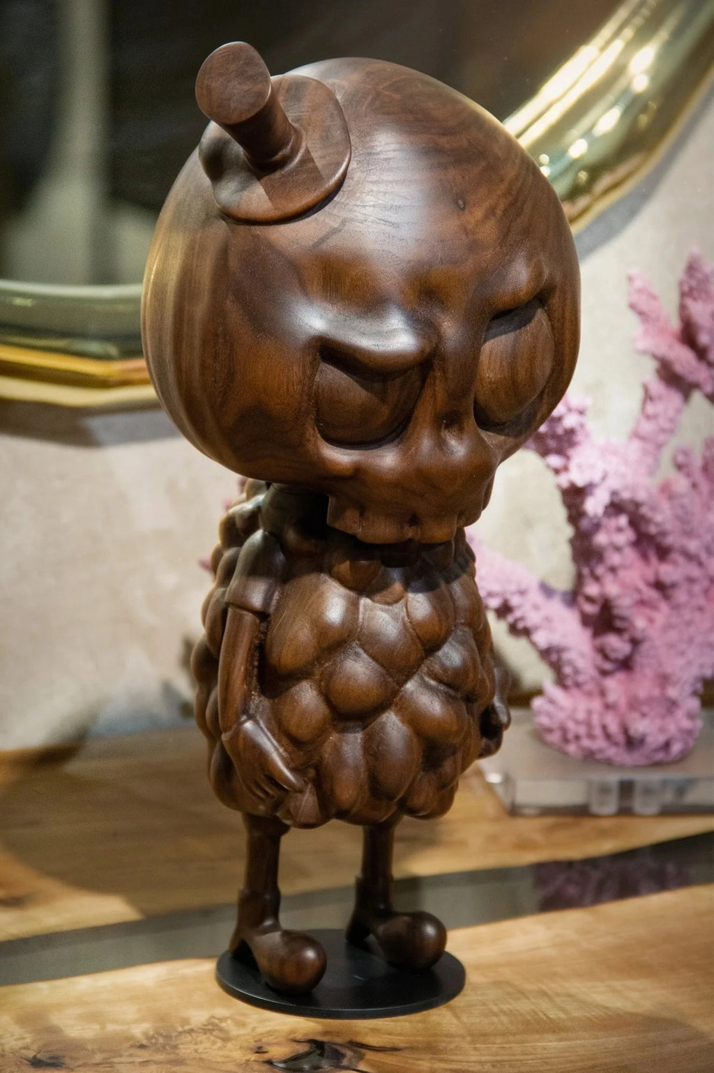 Handgeschnitzte Tycoco Holzskulptur - 38 cm hoch