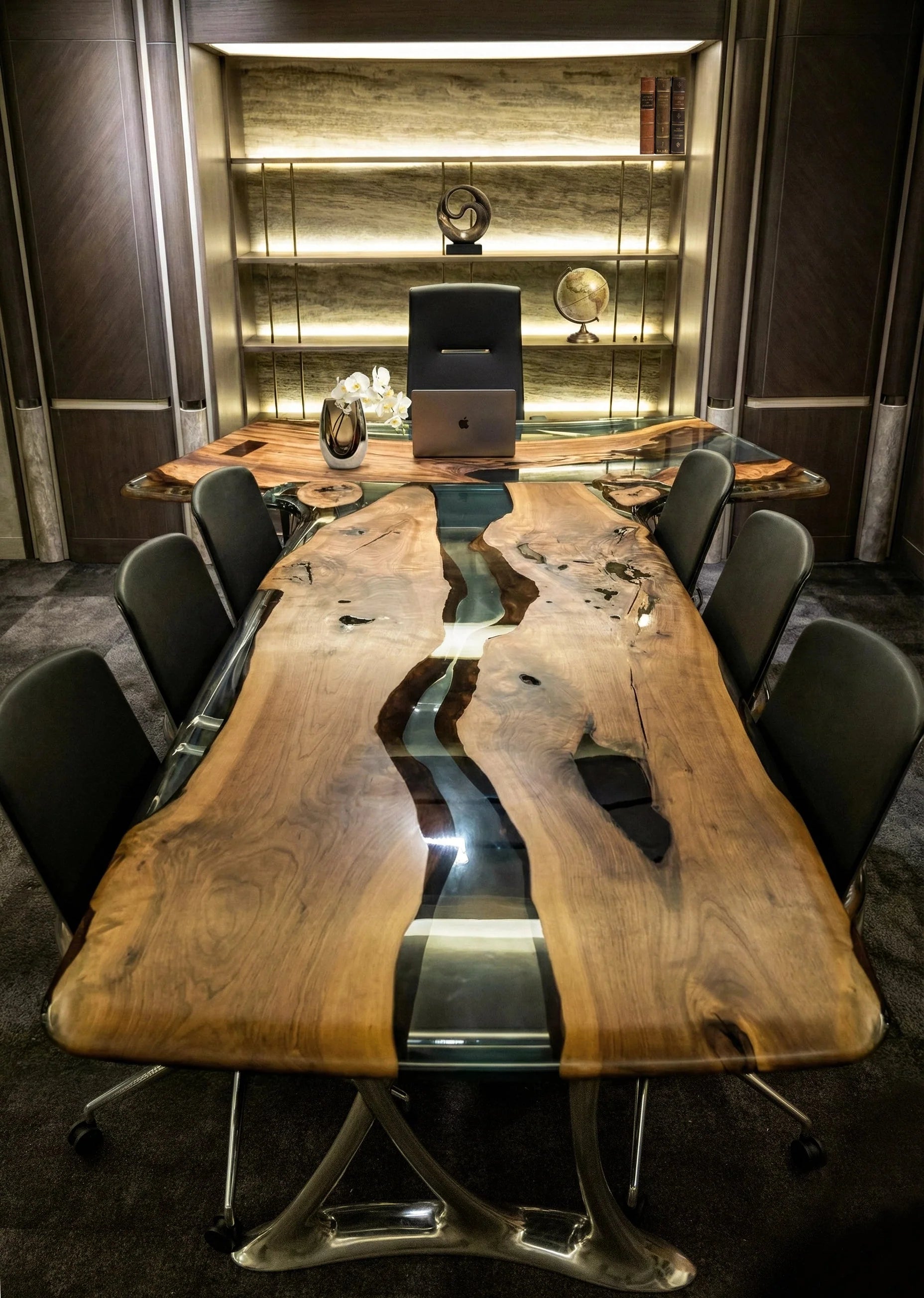 Luxuriöser D-förmiger Chefschreibtisch aus Nussbaumholz und Epoxidharz