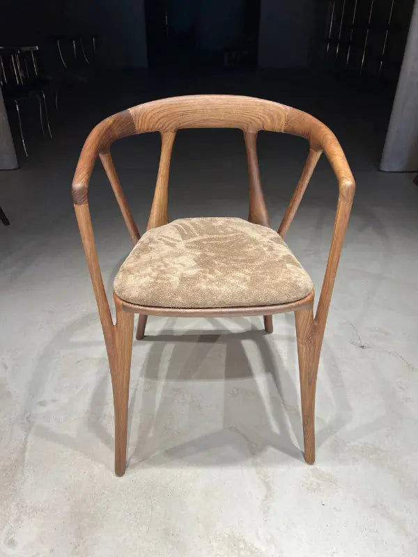 Luxuriöser Premium-Stuhl aus Massivholz-Nussbaum – italienischer Stil